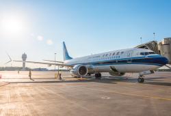 Boeing 737-8