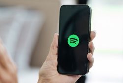 spotify down2025